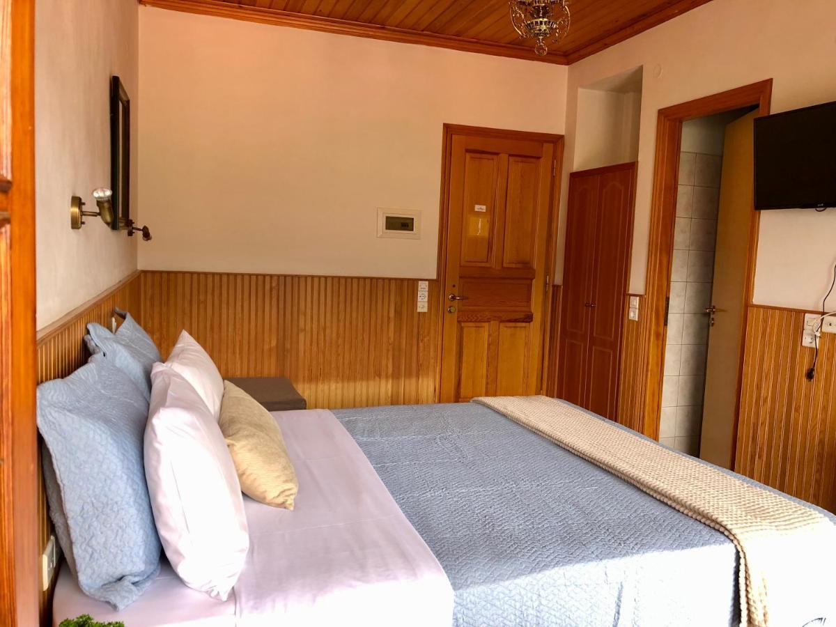 Apostolos Hotel Мецовон Экстерьер фото