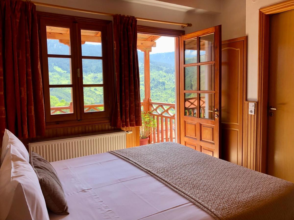 Apostolos Hotel Мецовон Экстерьер фото