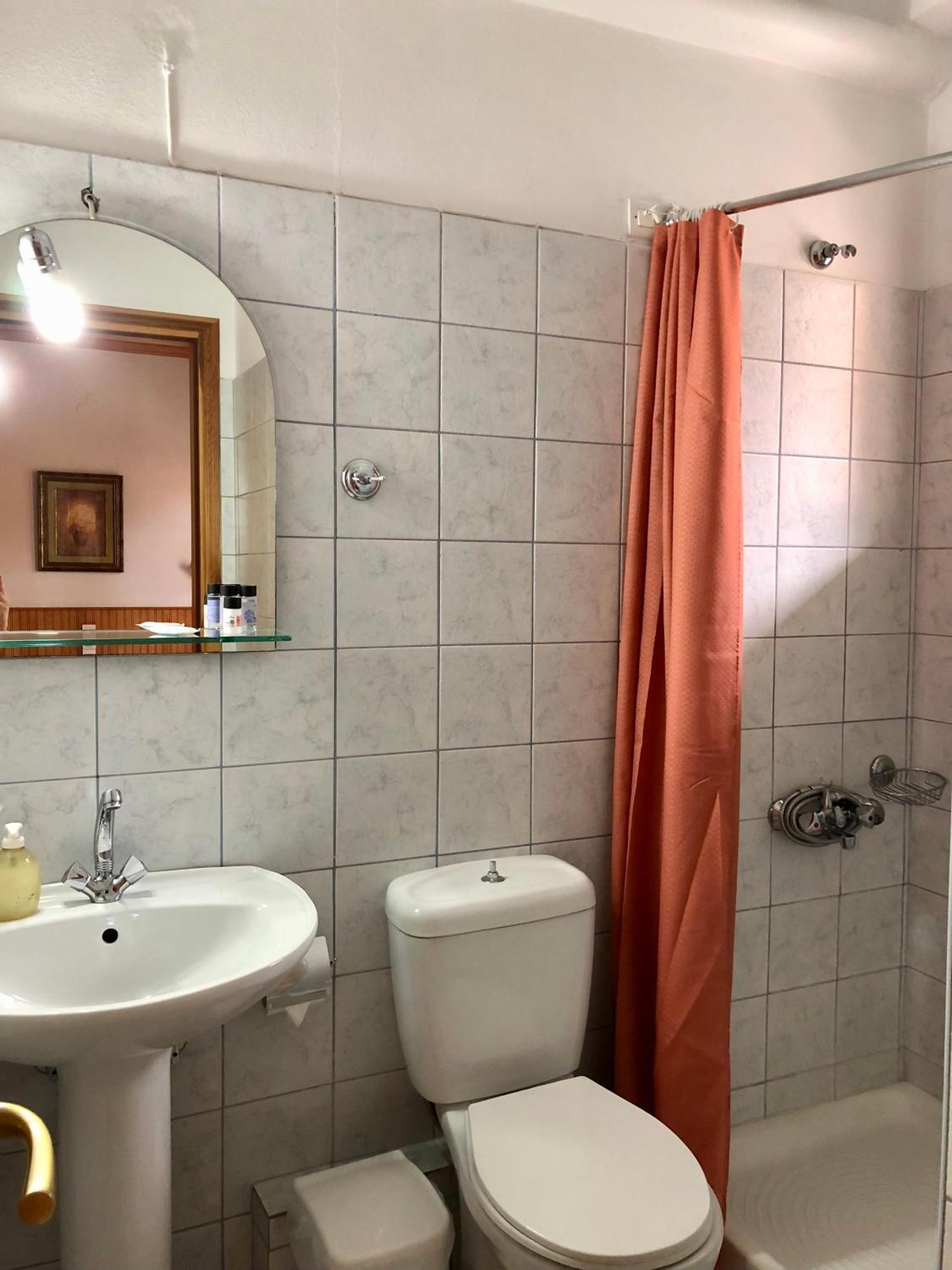 Apostolos Hotel Мецовон Номер фото